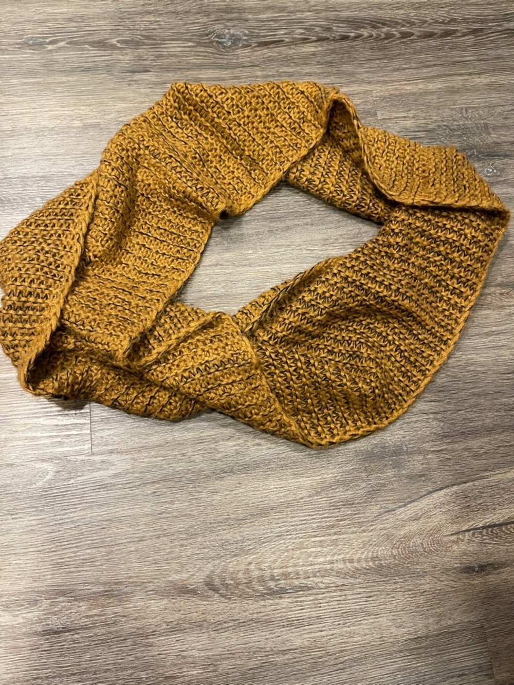 H&M Mustard Yellow Chunky Knit Infinity Scarf